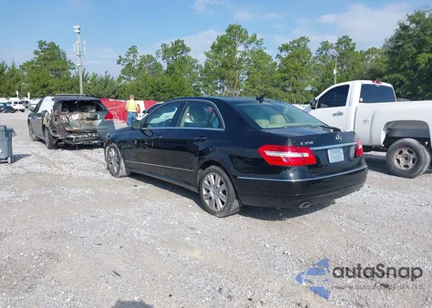2013 Mercedes-Benz E 350 from USA, damaged, VIN WDDHF5KB3DA700808